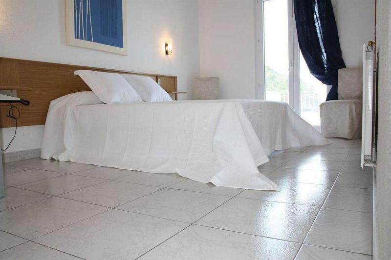 La Gambina Hotel Colera Kültér fotó